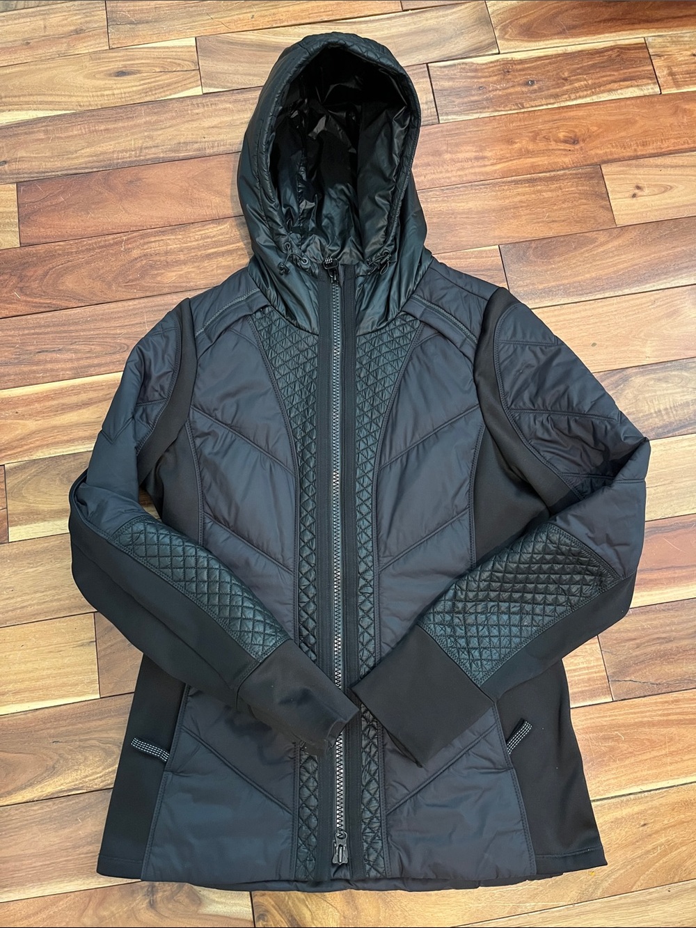 Athleta Black Quilted-Trim Hooded Puffer Jacket